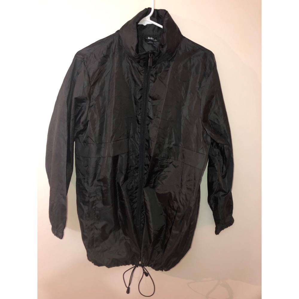 Totes Windbreaker